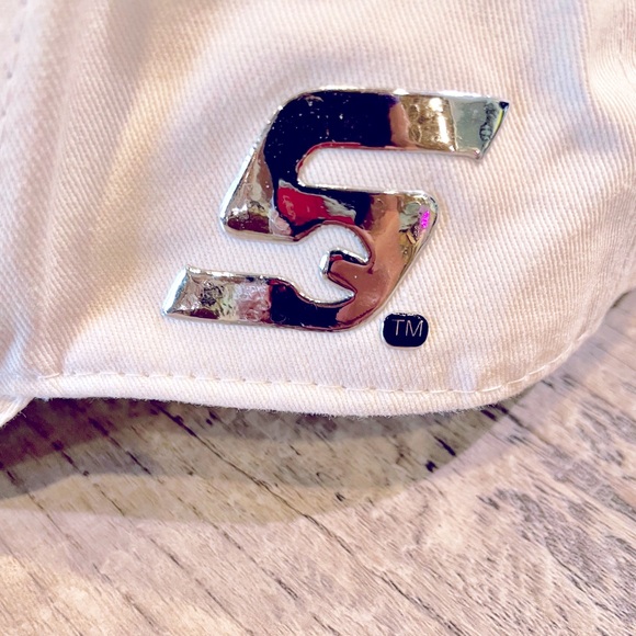 Subaru Unisex Adjustable HXD White Chino Twill Ballcap White Blue Silver NWT - Picture 5 of 8